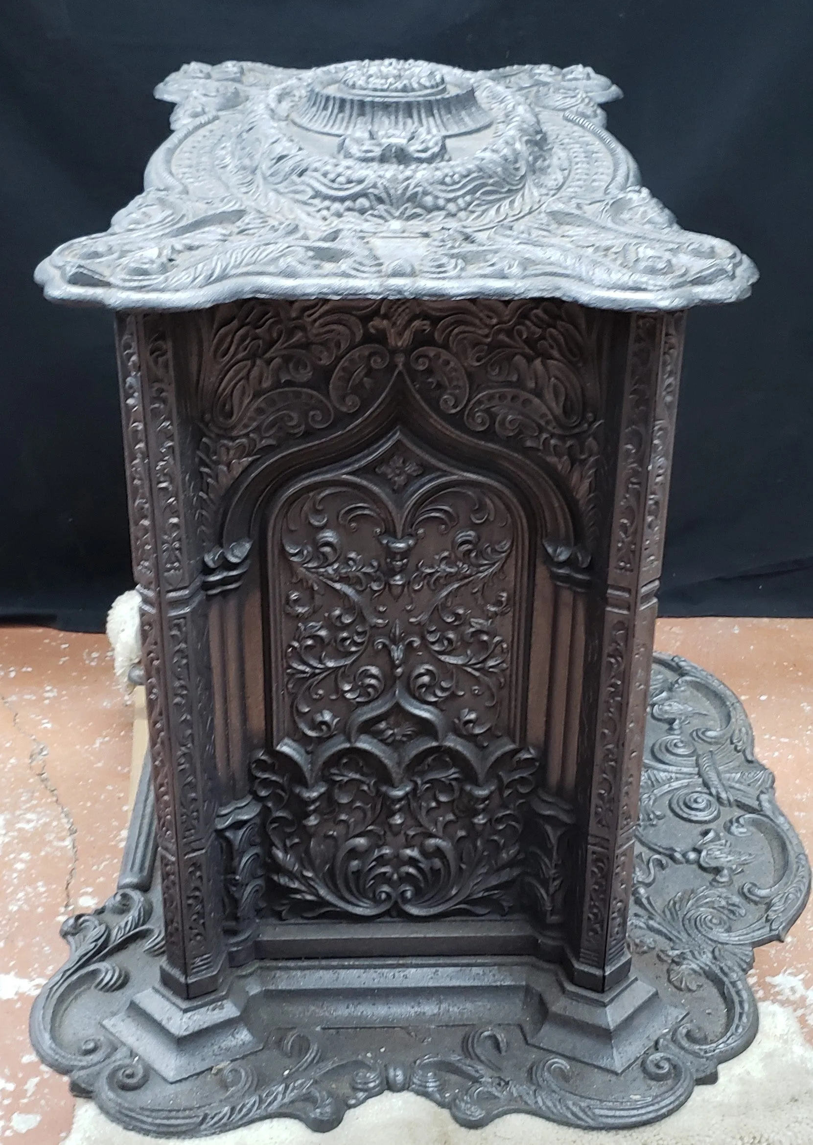 1845 Victorian Atwood Cole & Crane Cast Iron Parlor Stove #2 GA9650