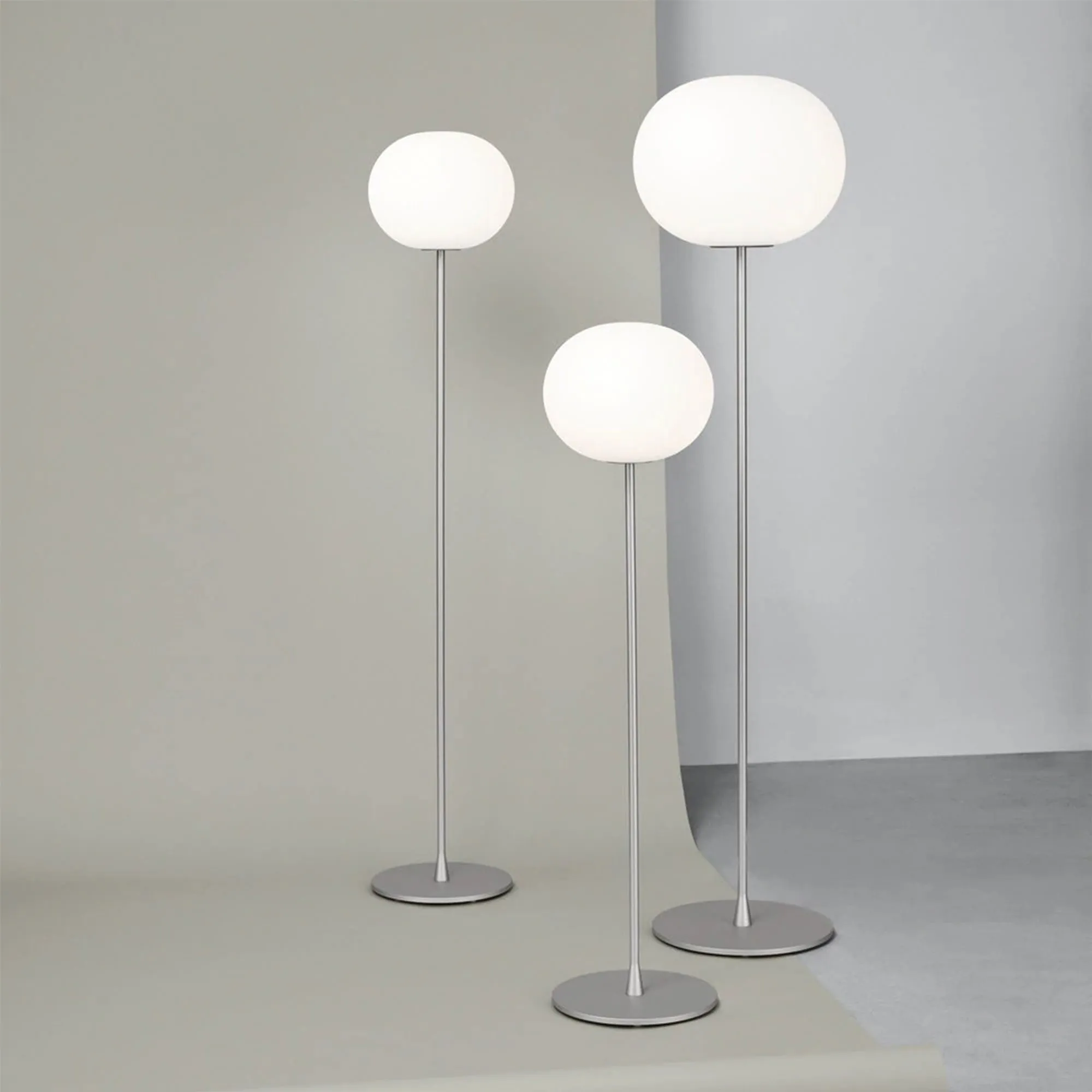 Glo-Ball - Dimmable Floor Lamp