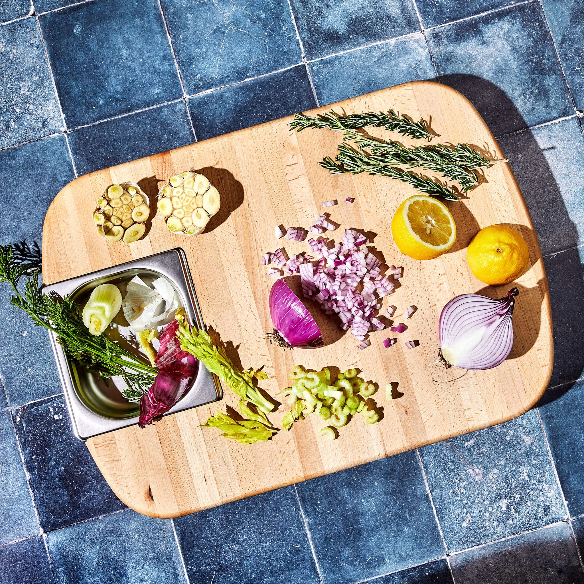 HexClad Hybrid Cutting Board