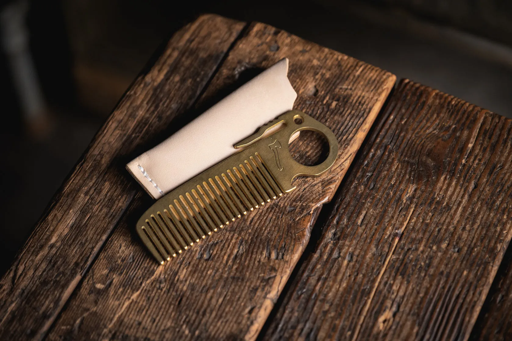 HogsTooth Comb Brass