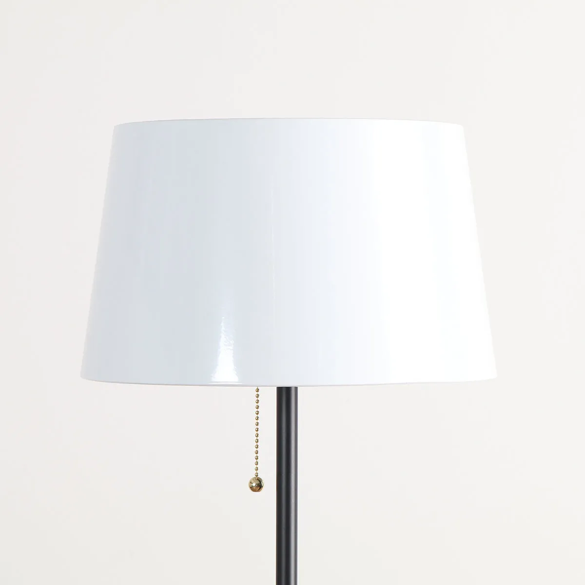 Simple - Elegant　Steel Shade Floor Lamp