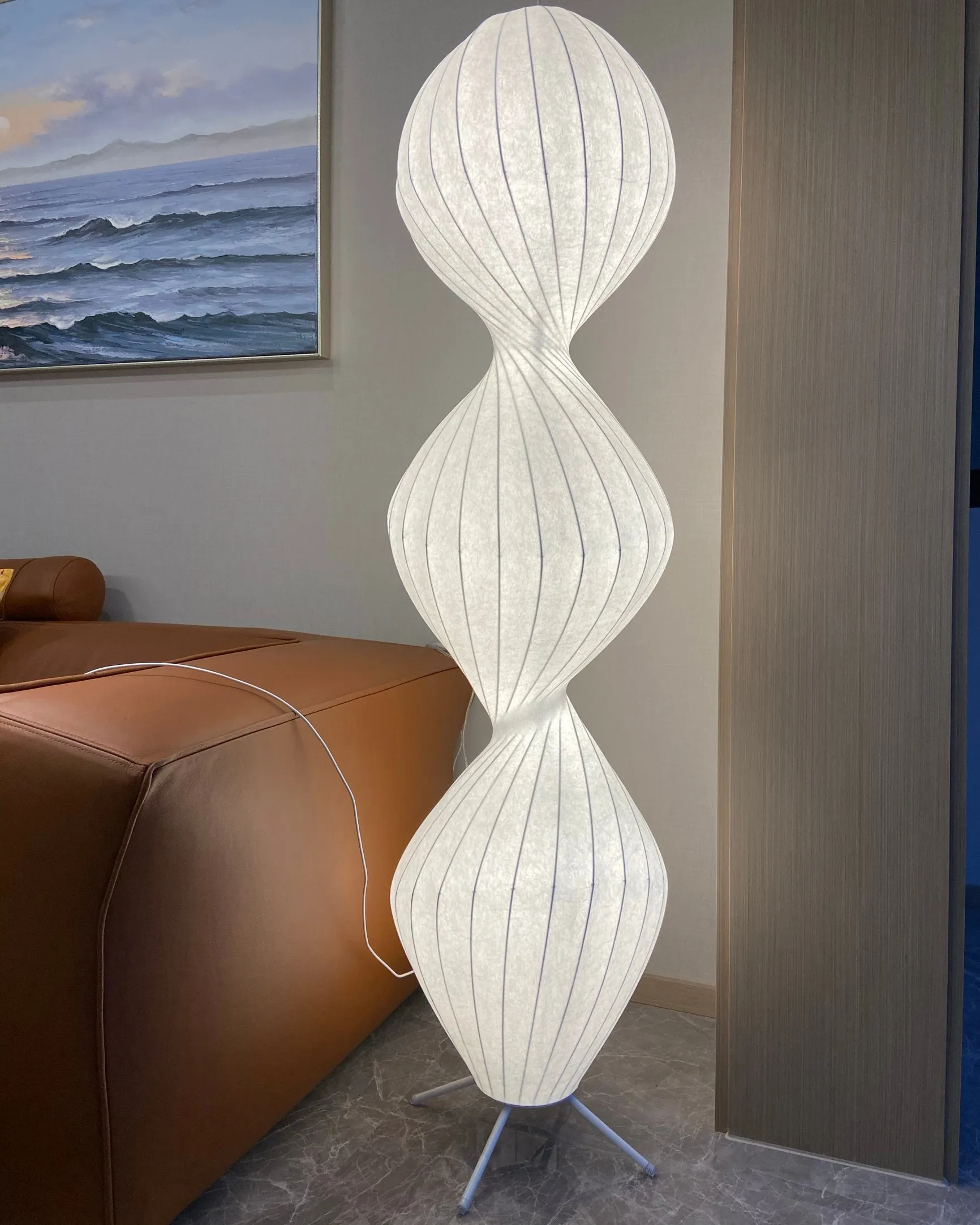 TR32 Floor Lamp