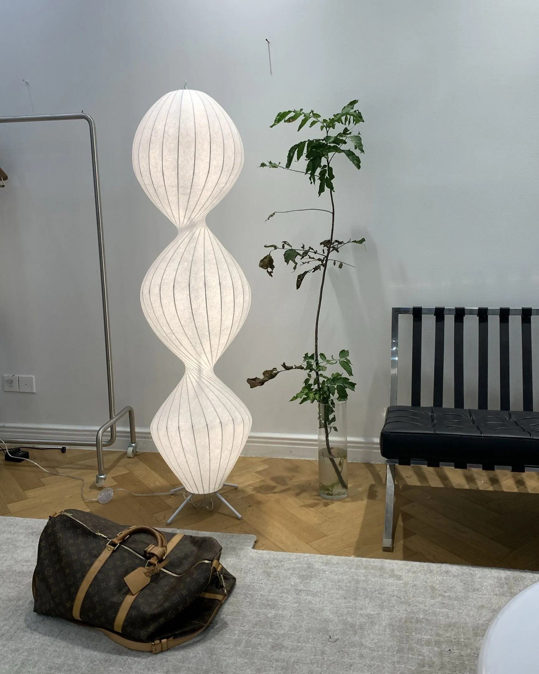 TR32 Floor Lamp