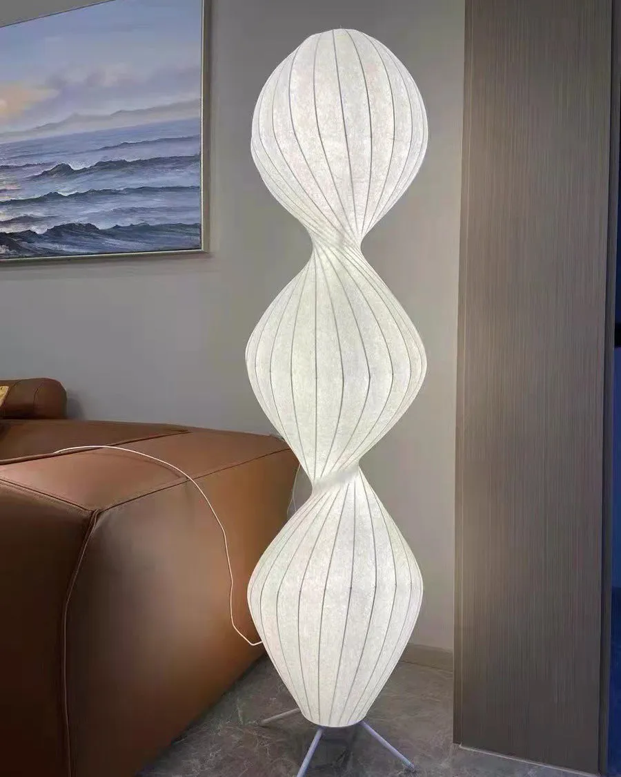 TR32 Floor Lamp